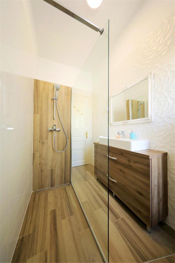 Bon Vivant Apartment 扎达尔 外观 照片